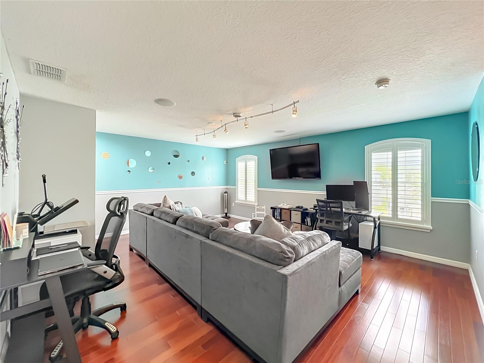 STONEYBROOK UN X1 - Residential