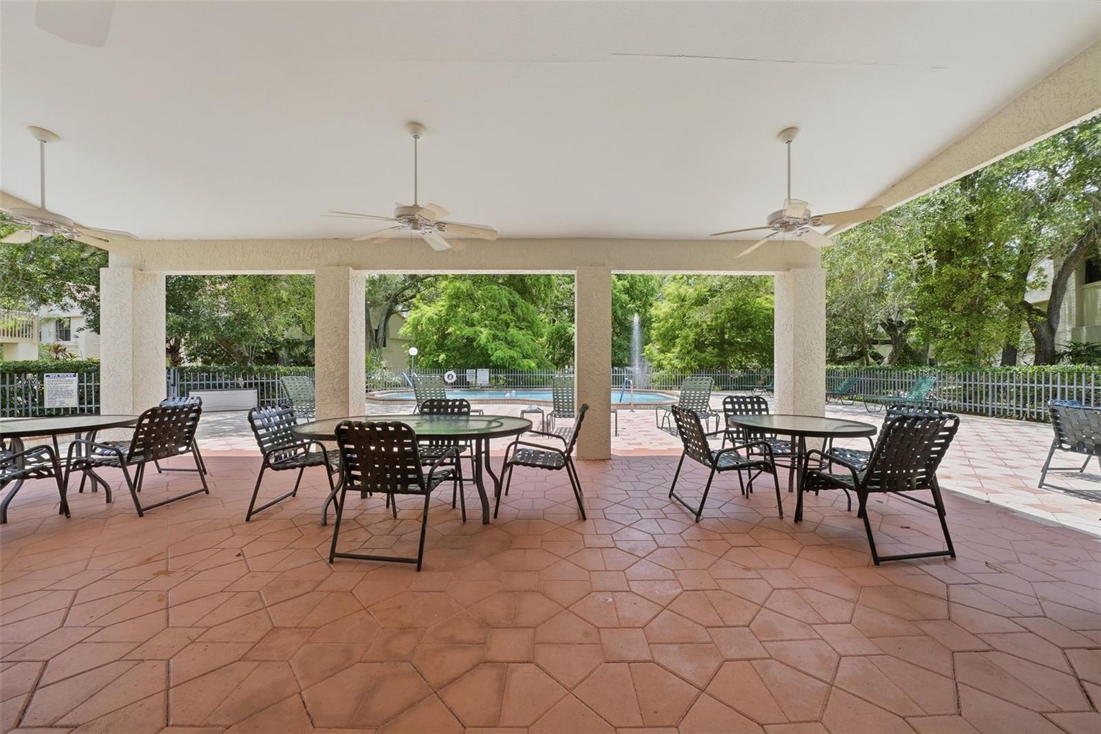 LOS PRADOS CONDO - Residential