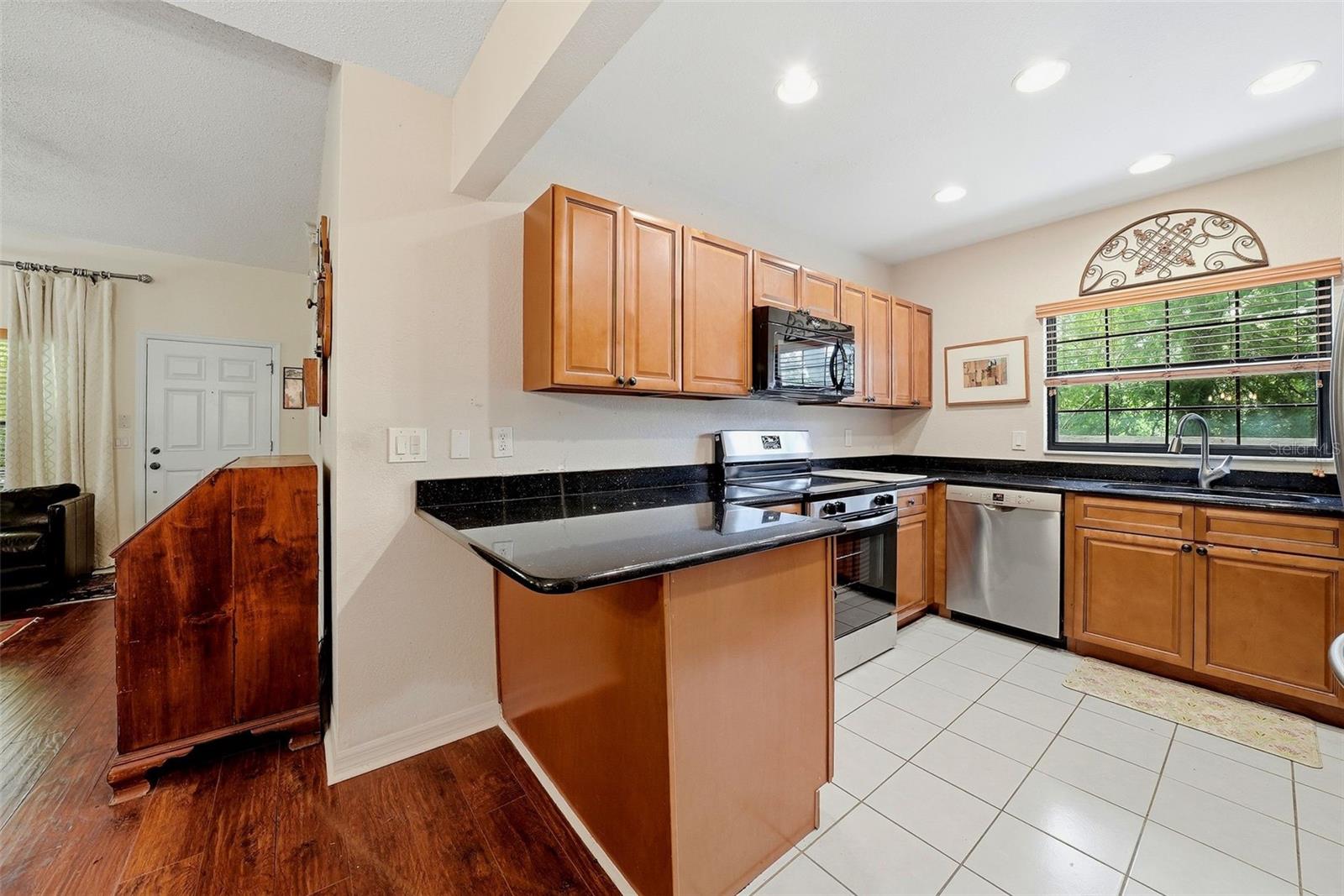 LOS PRADOS CONDO - Residential