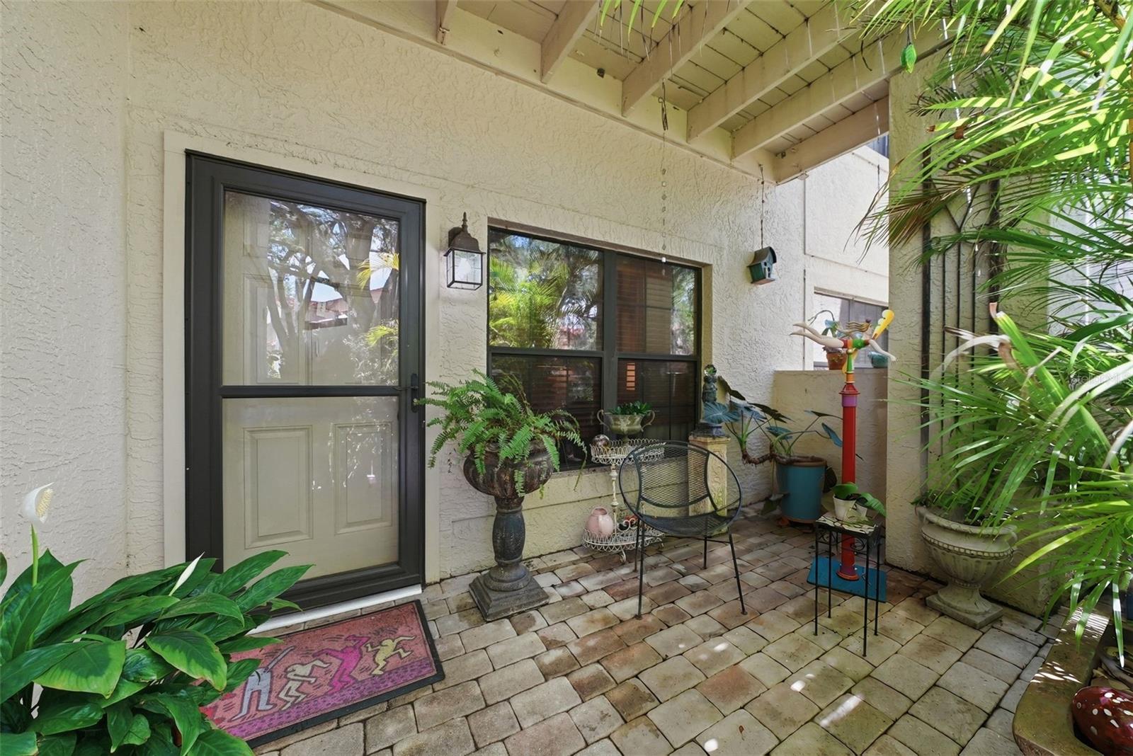 LOS PRADOS CONDO - Residential