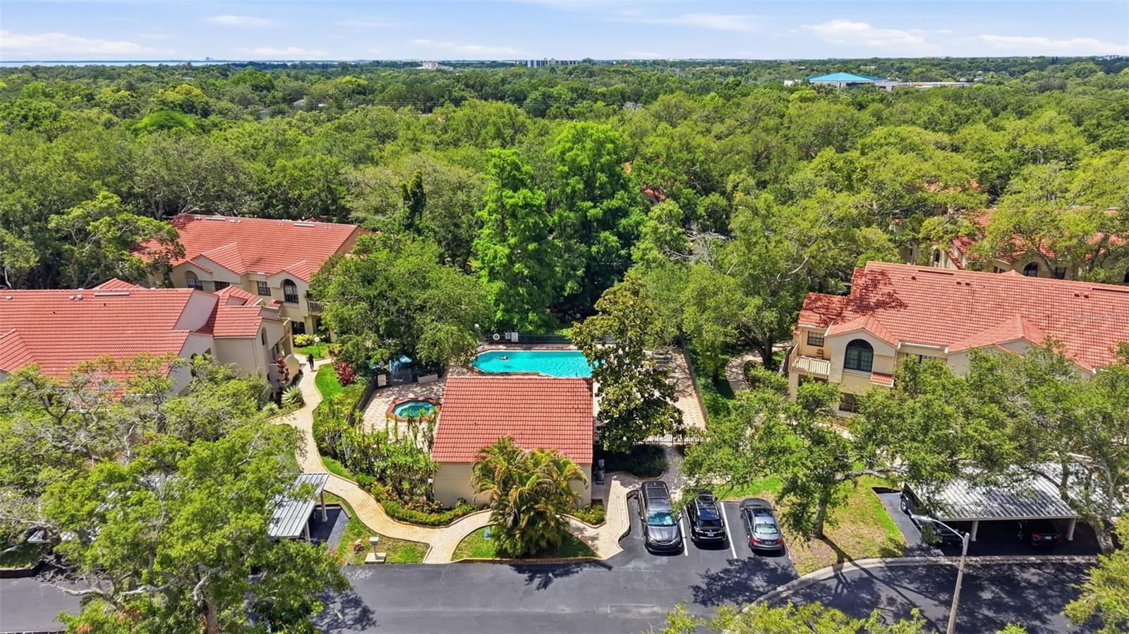 LOS PRADOS CONDO - Residential