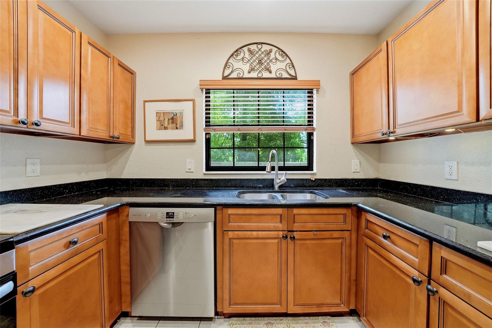 LOS PRADOS CONDO - Residential