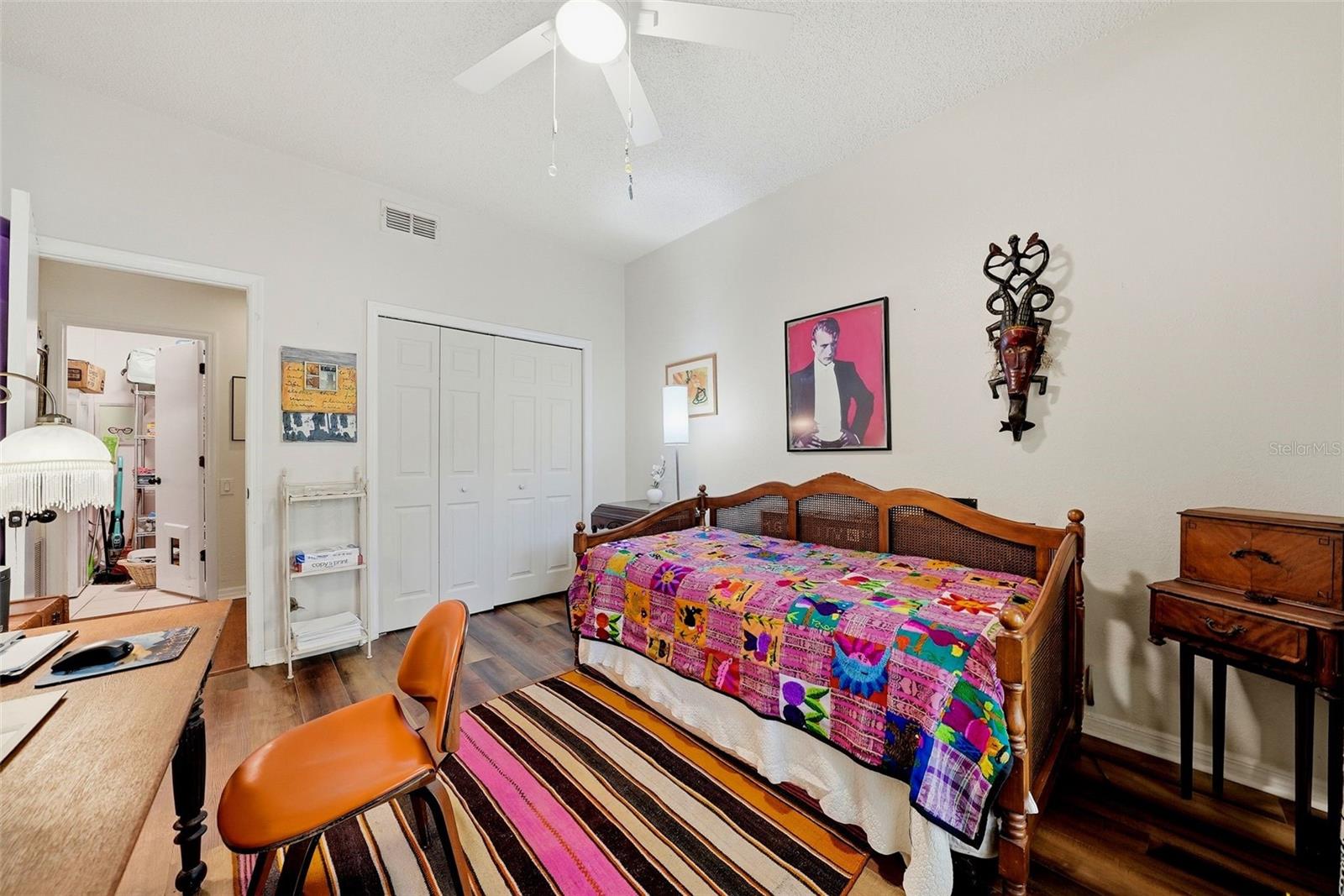 LOS PRADOS CONDO - Residential