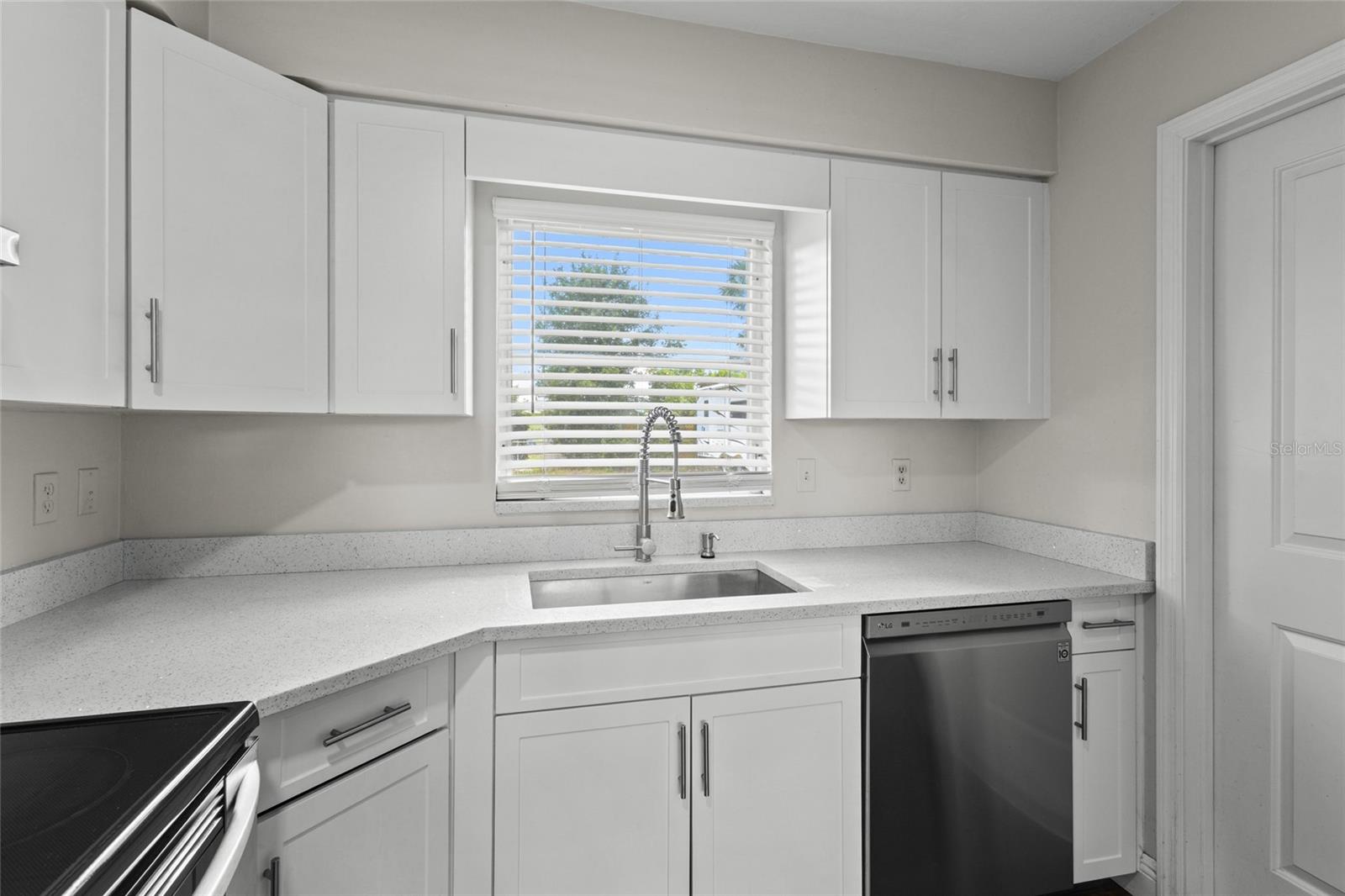 RIDGEWOOD ESTATES 14TH ADD - Residential