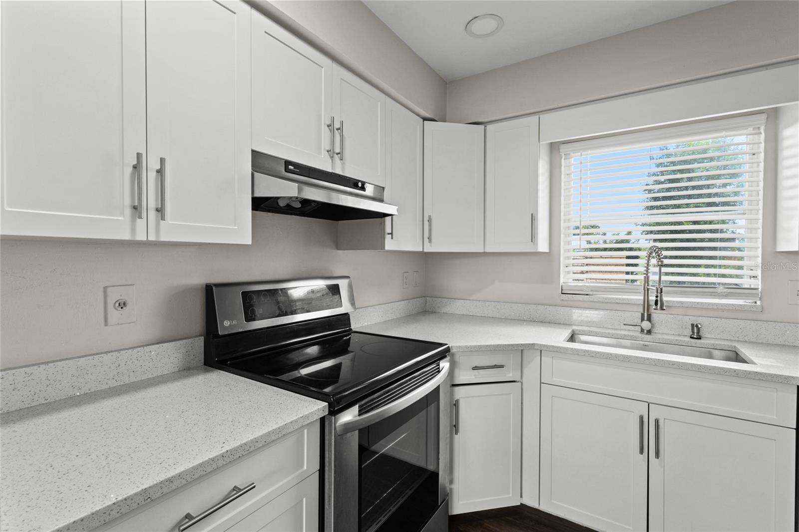 RIDGEWOOD ESTATES 14TH ADD - Residential