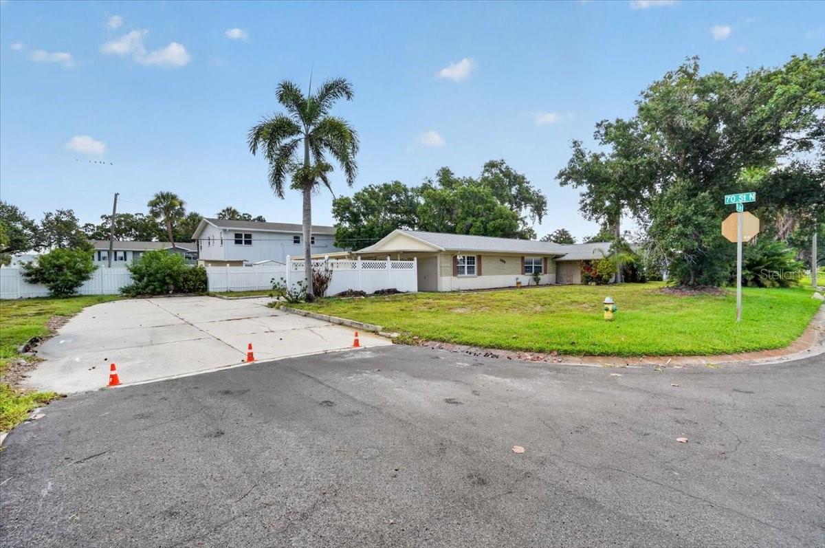 CROSSROADS ESTATES 2ND ADD - Residential