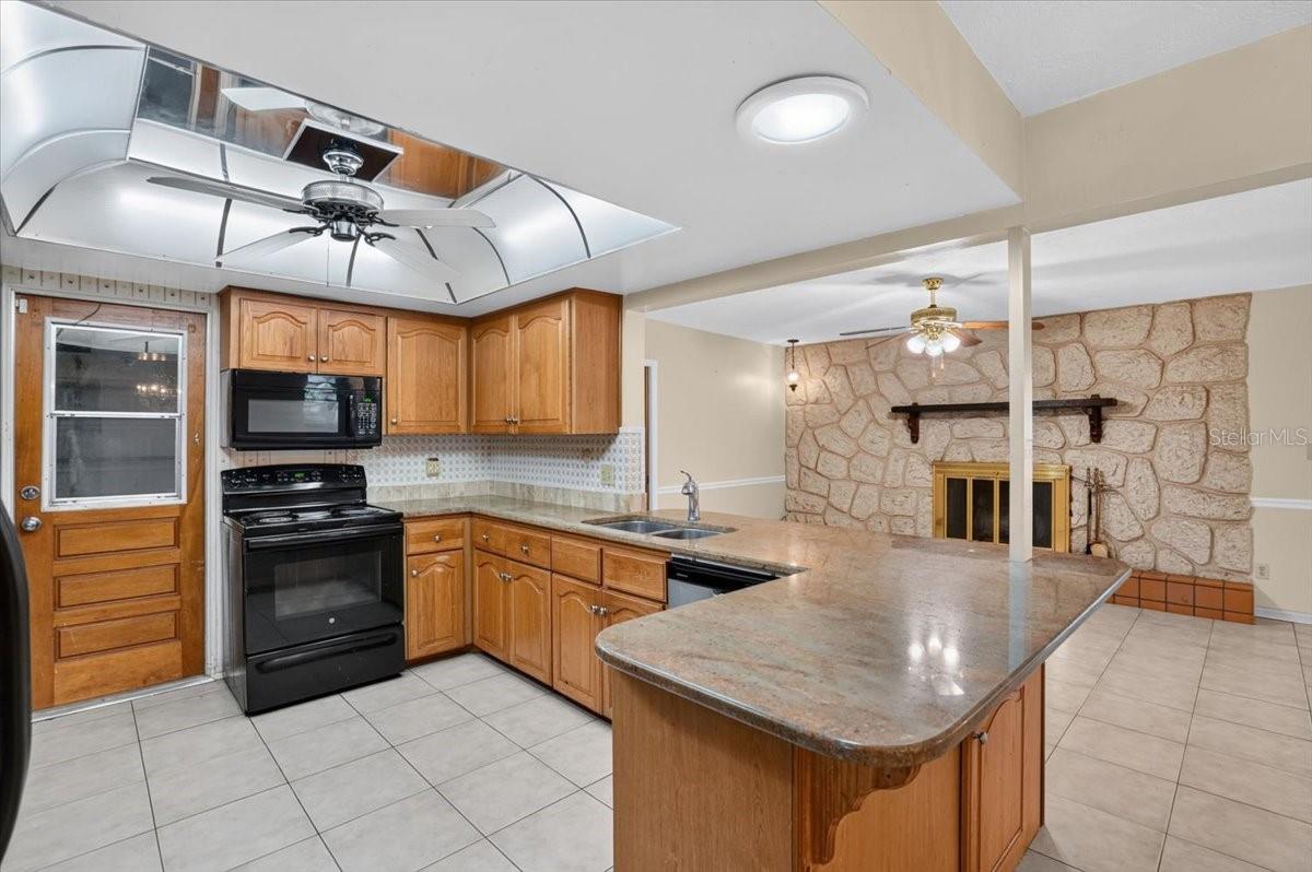 CROSSROADS ESTATES 2ND ADD - Residential