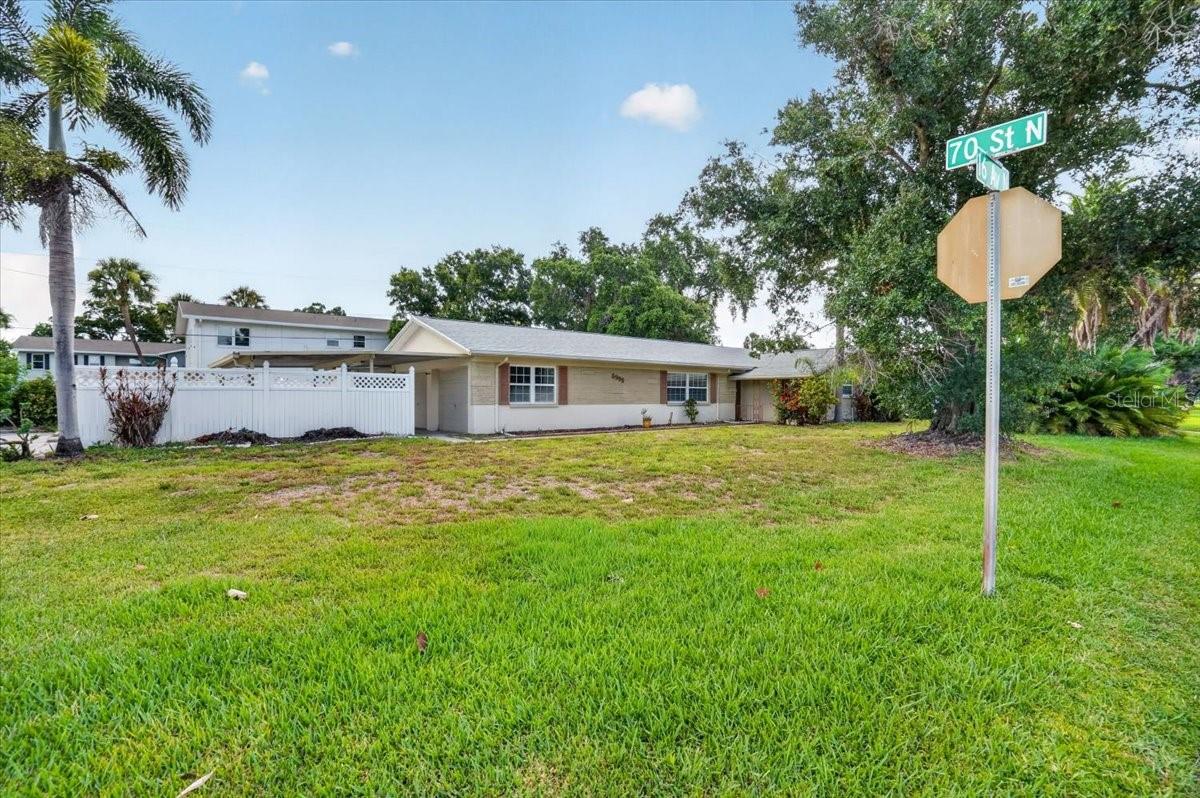 CROSSROADS ESTATES 2ND ADD - Residential