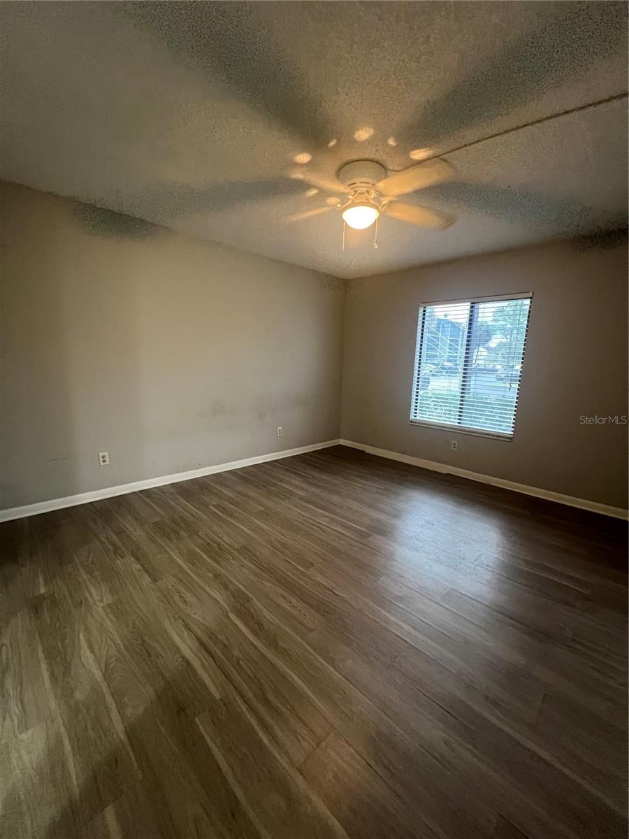 PINE RIDGE CLUB VILLAGE 1 PH 12 BLDG 15 - Residential