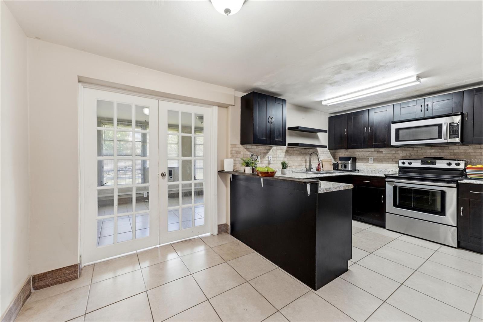 BEACON SQUARE - Residential