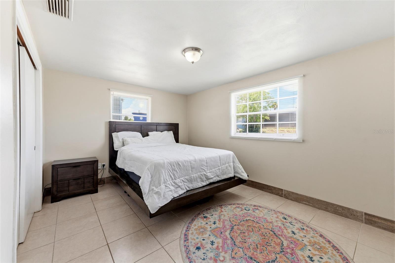 BEACON SQUARE - Residential