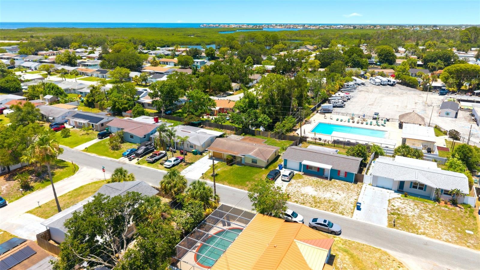 BEACON SQUARE - Residential