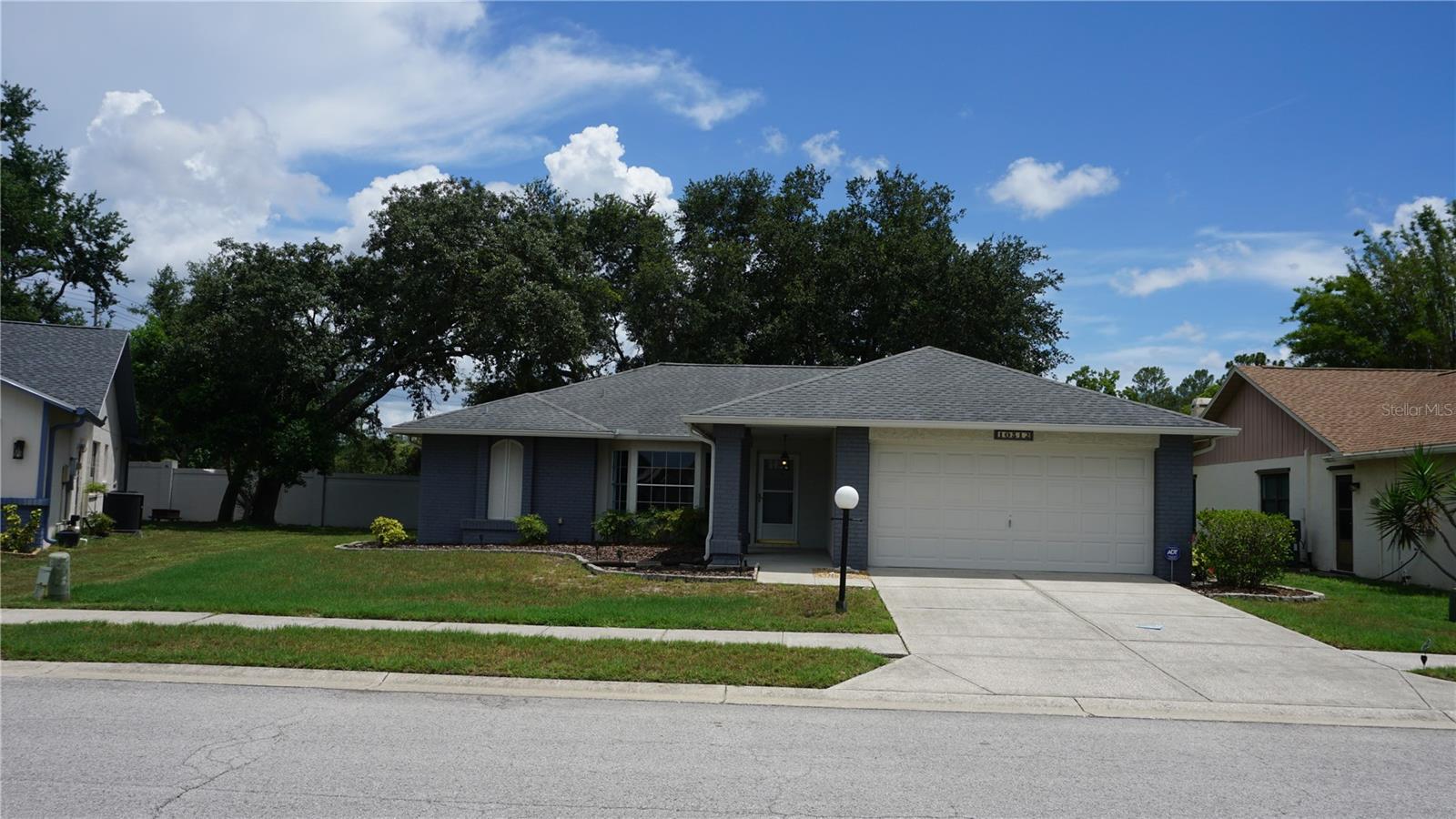 TIMBER OAKS - SPACIOUS 2 BEDROOM, 2119 SF, 2 BATH, SPLIT BEDROOM PLAN, EAT-IN KITCHEN W/LOADS OF CABINETS, LIVING & FAMILY ROOMS, LARGE FLORIDA ROOM 12X23 FOR ALL YOUR ACTIVITIES, NEWER ROOF, A/C AND GUTTERS, 2 CAR GARAGE, ENJOY TIMBER OAKS CLUBHOUSE, POOL, EXERCISE ROOM, COMPUTER ROOM, BILLIARDS ROOM, LIBRARY, AUDITORIUM, INGROUND SPA, SPACIOUS LOUNGING DECK AREA , TENNIS COURTS AND BOCCE. CLOSE TO MEDICAL, SHOPPING AND ALL CONVENIENCES. DON'T MISS THIS ONE !