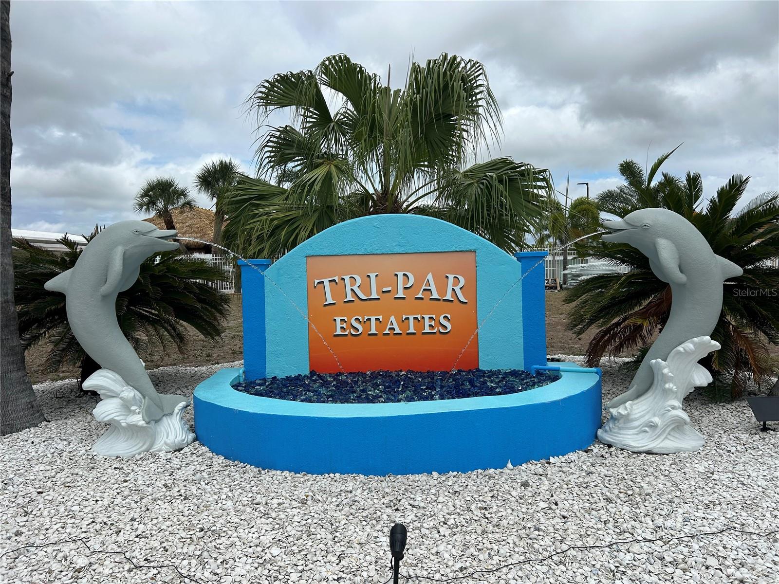 TRI-PAR ESTATES - Land