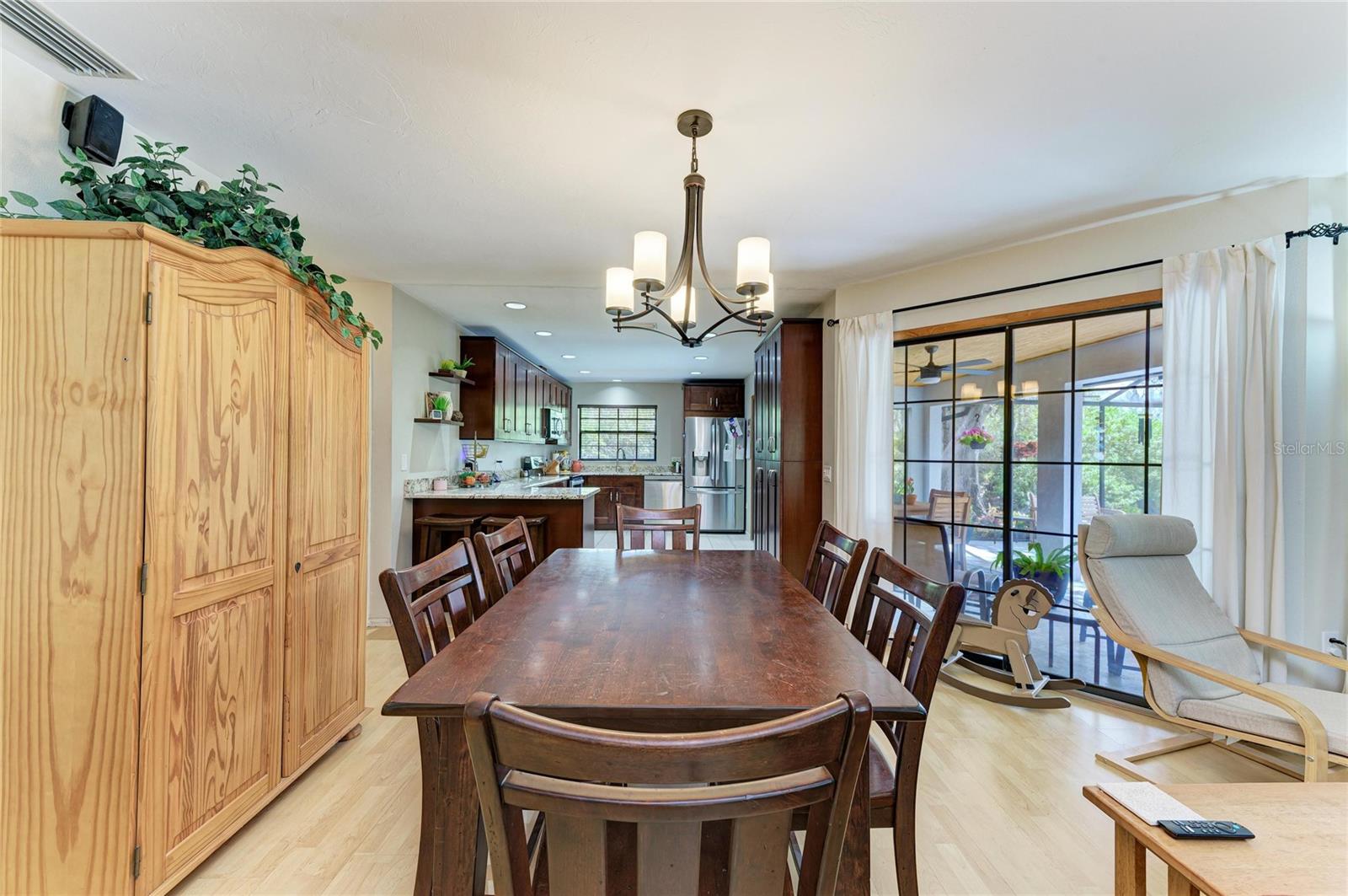 ELWOOD PARK - Residential