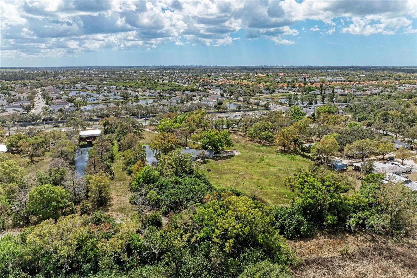 ELWOOD PARK - Residential