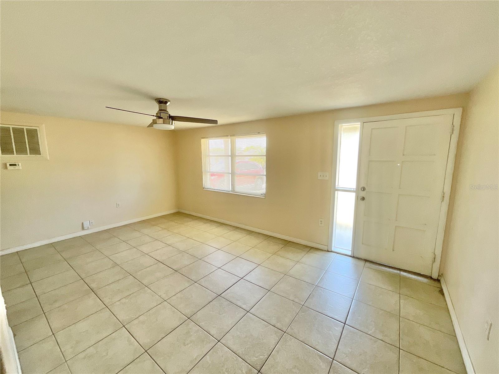 COLONIAL MANOR - Residential Lease