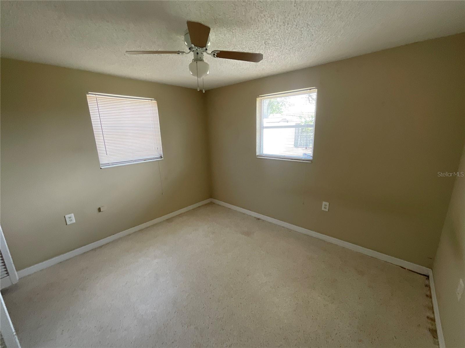 COLONIAL MANOR - Residential Lease