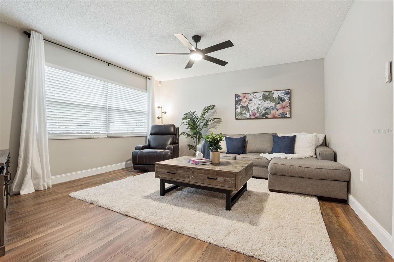 DELTONA LAKES UN 8 - Residential