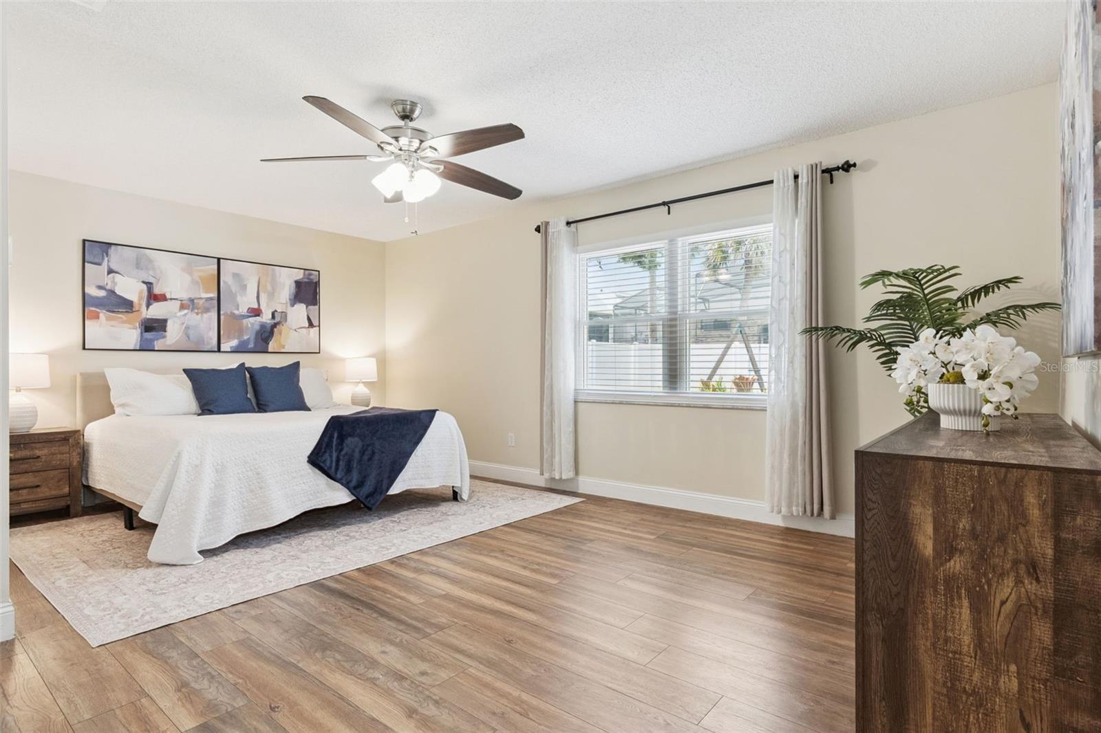 DELTONA LAKES UN 8 - Residential