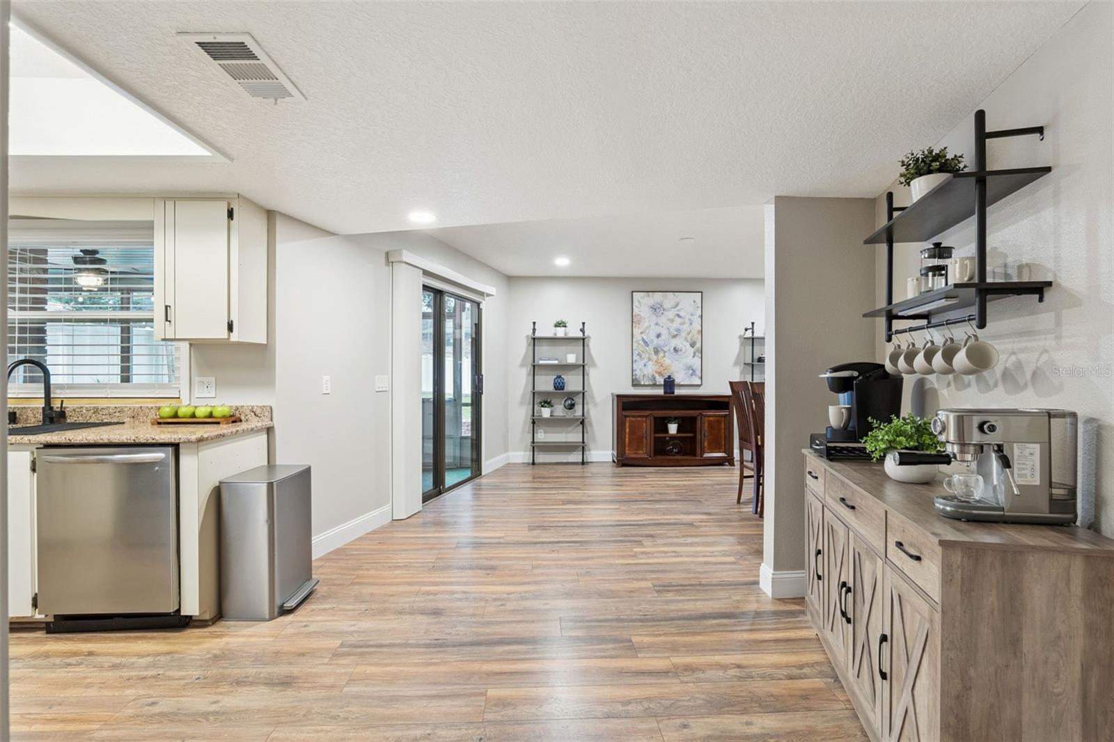 DELTONA LAKES UN 8 - Residential