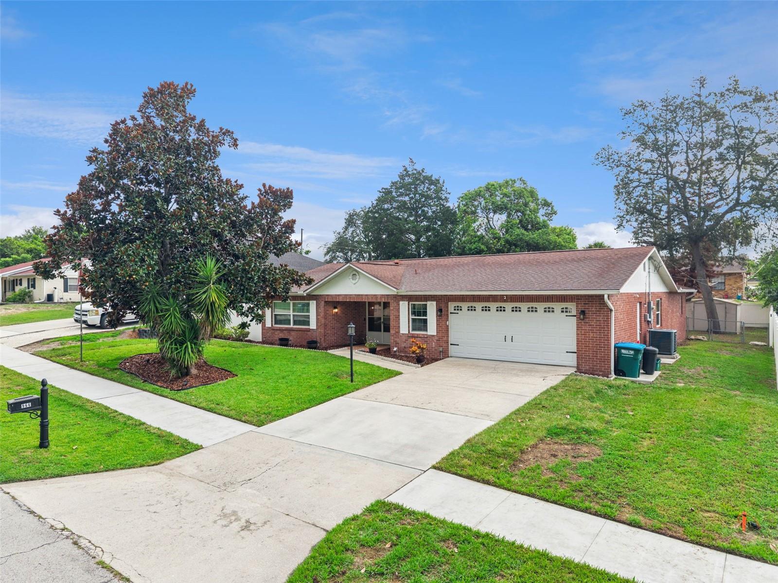 DELTONA LAKES UN 8 - Residential