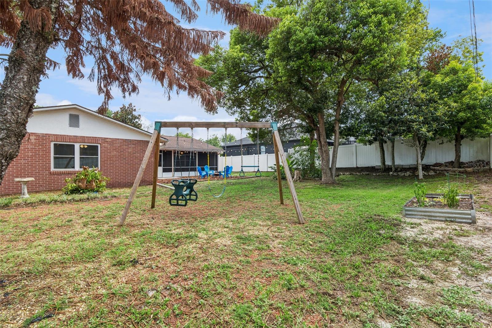 DELTONA LAKES UN 8 - Residential