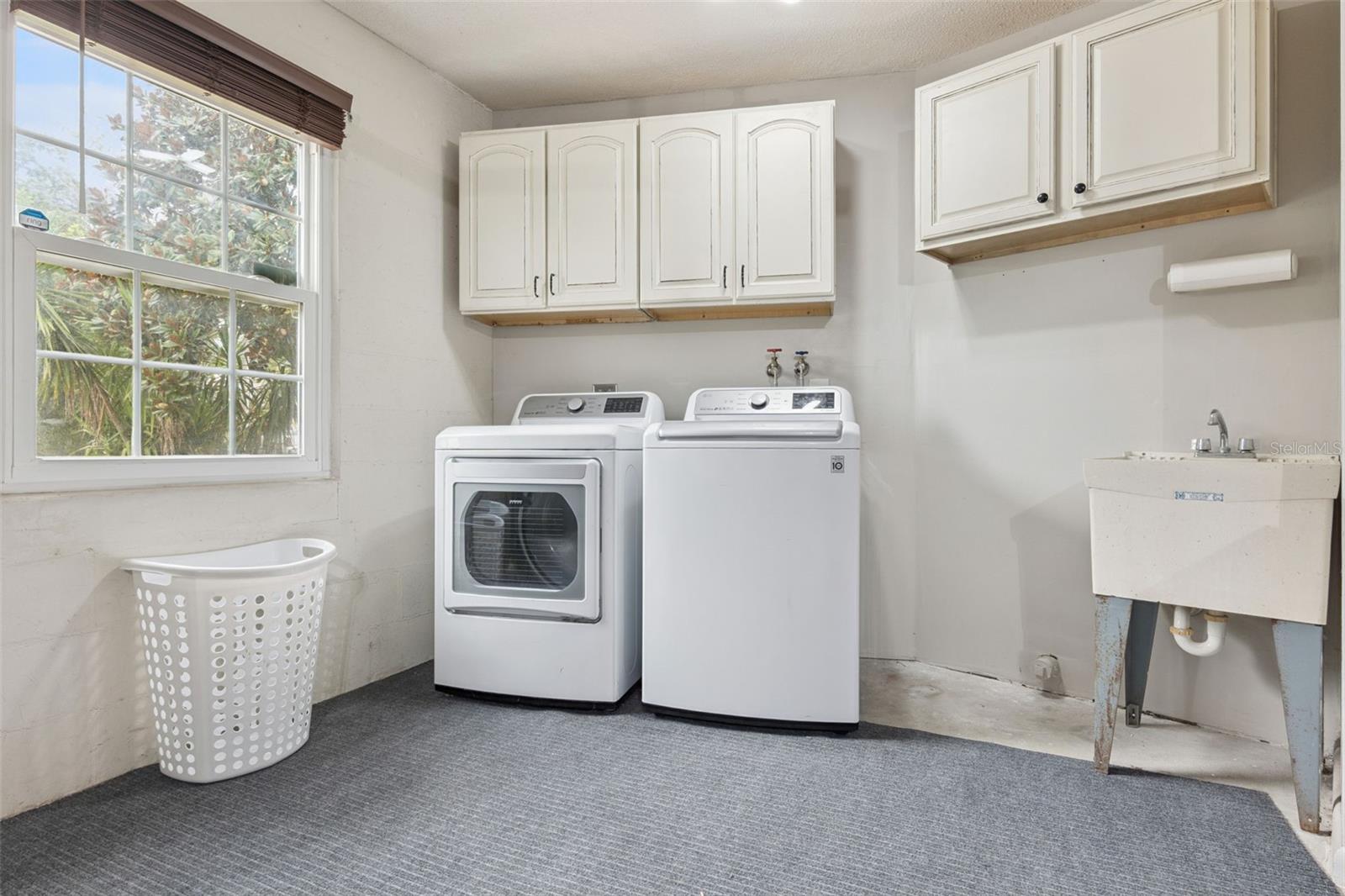 DELTONA LAKES UN 8 - Residential