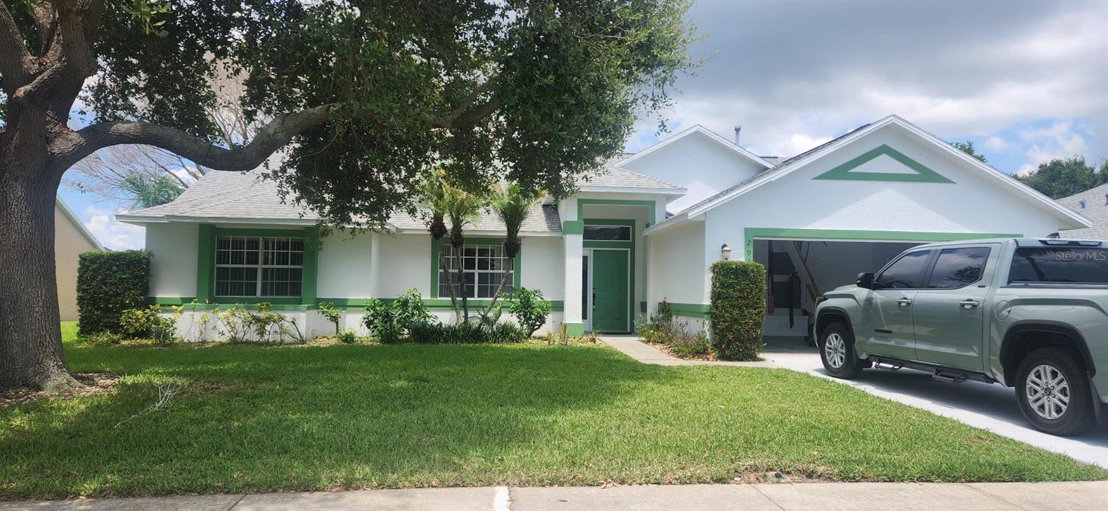WEST LAKE VILLAGE UNIT 02 - Residential Lease