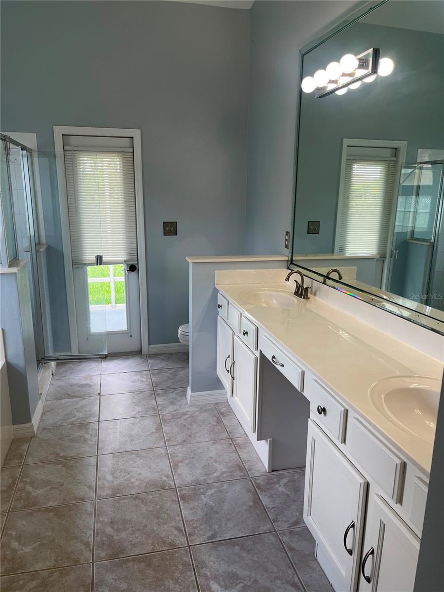 WEST LAKE VILLAGE UNIT 02 - Residential Lease