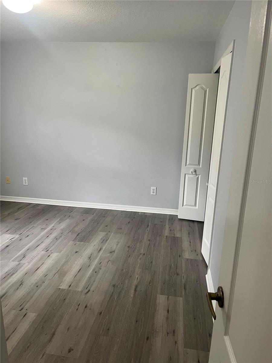 WEST LAKE VILLAGE UNIT 02 - Residential Lease
