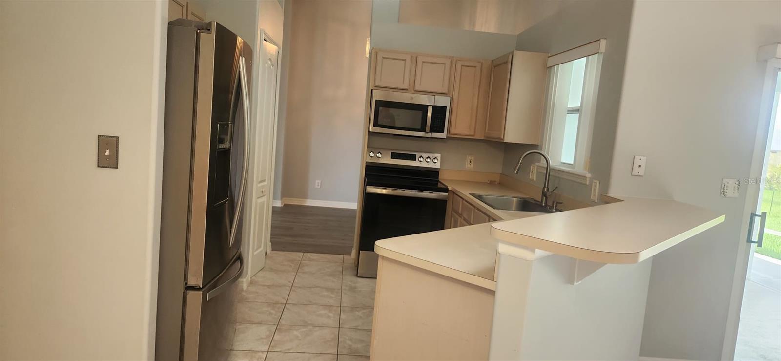 WEST LAKE VILLAGE UNIT 02 - Residential Lease