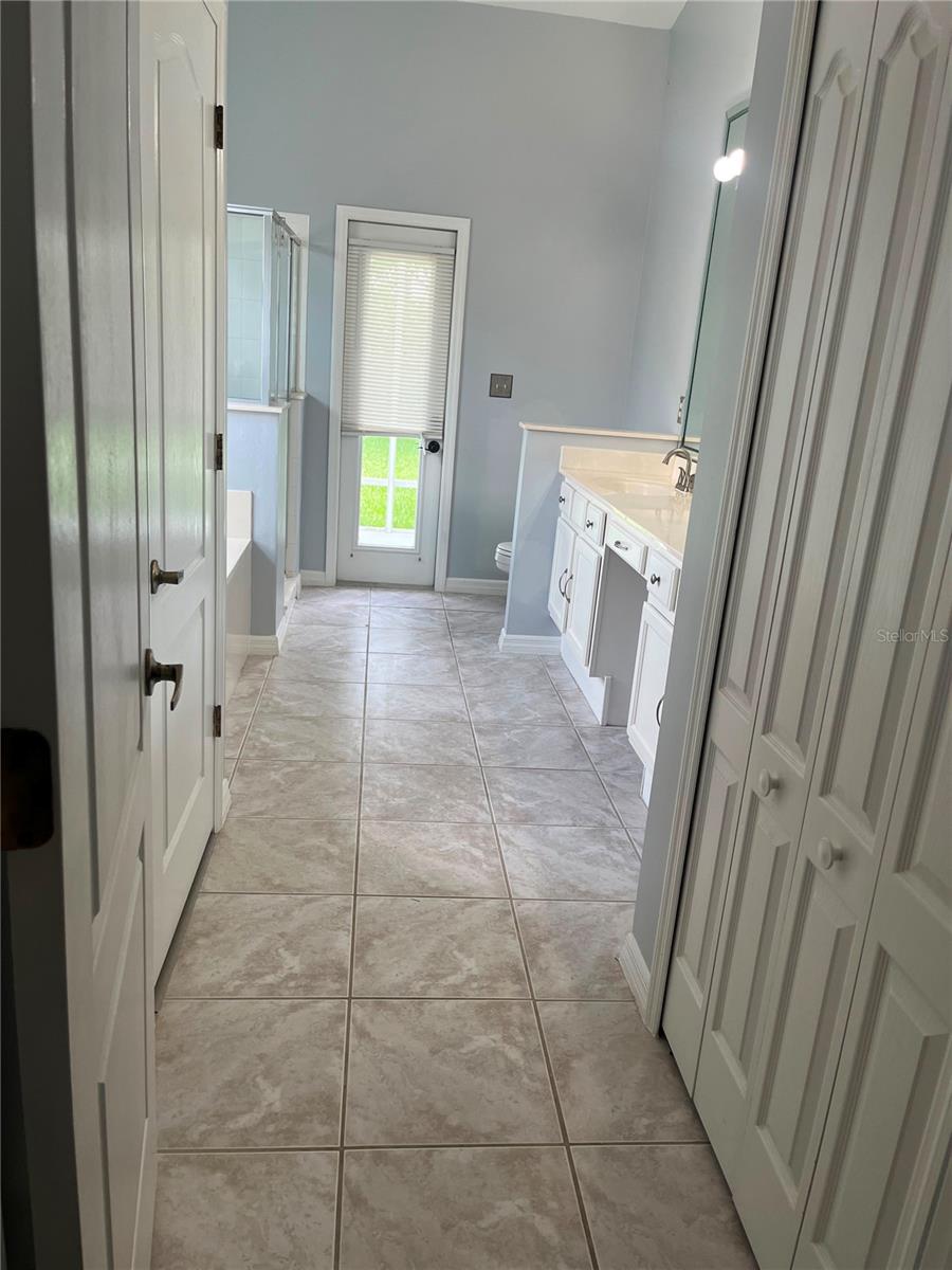 WEST LAKE VILLAGE UNIT 02 - Residential Lease