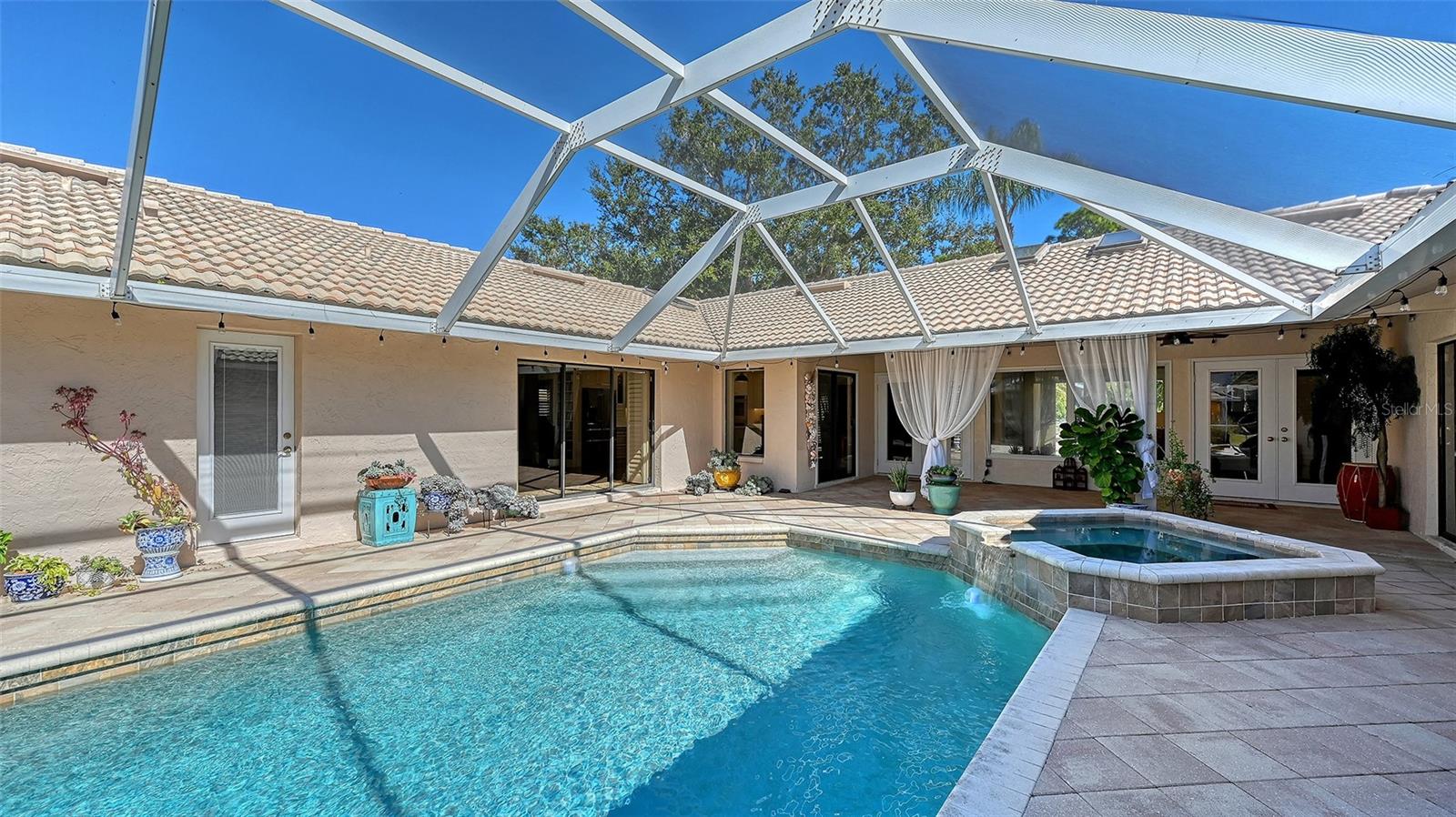 SORRENTO WOODS - Residential