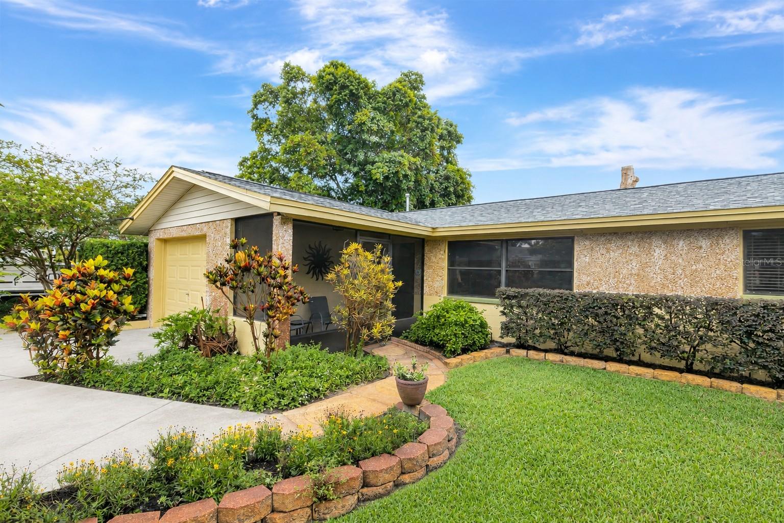 CROSS BAYOU ESTATES 3RD ADD - Residential