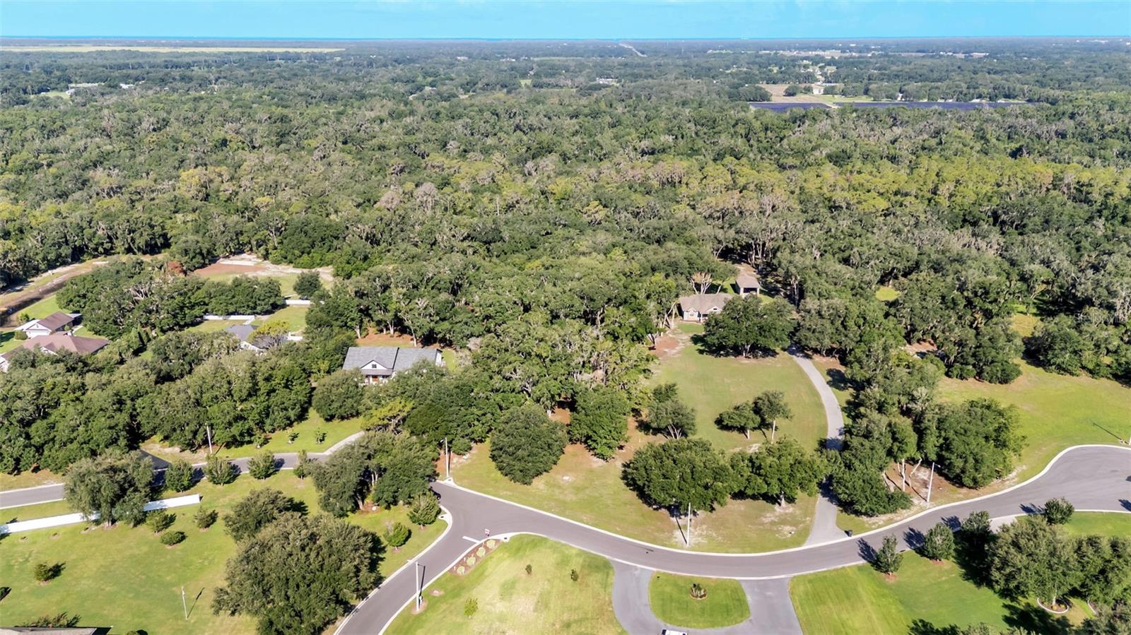 PLANTATION OAKS - Land