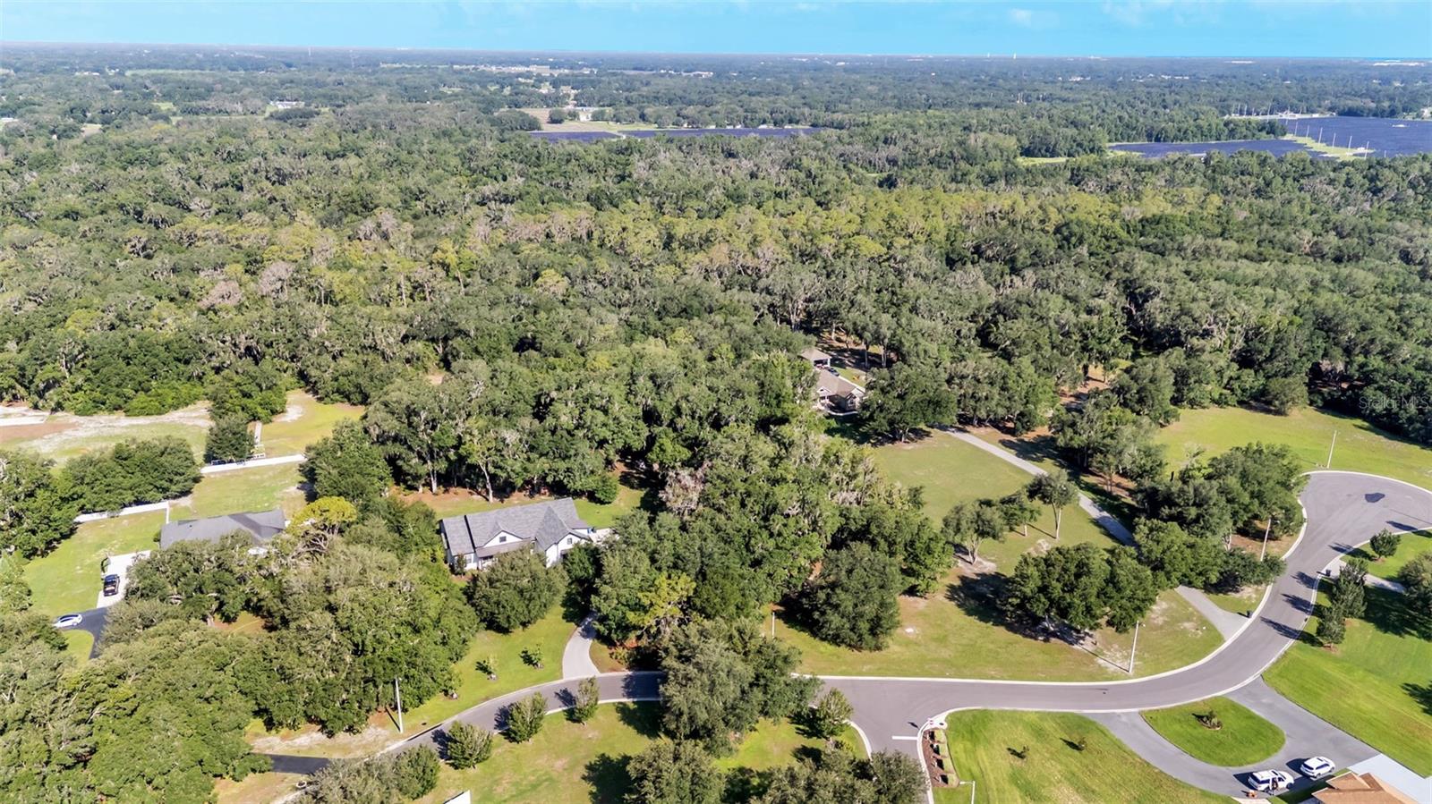 PLANTATION OAKS - Land