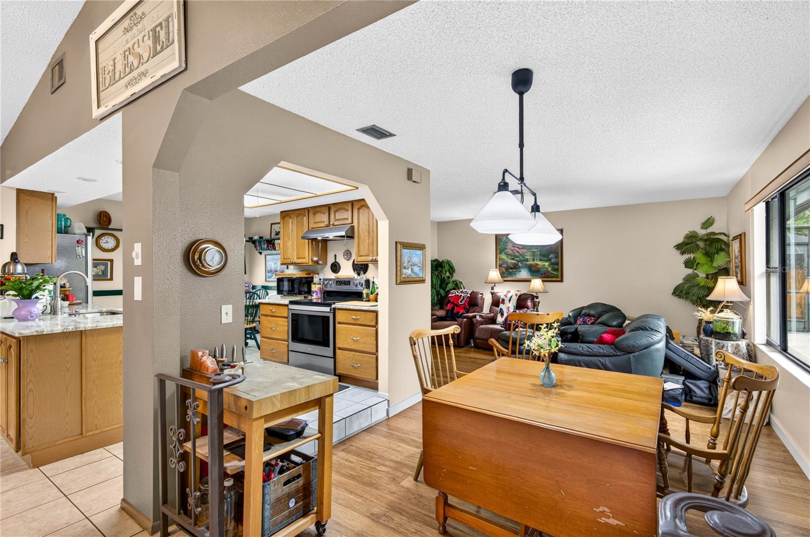 LAKESIDE WOODLANDS - Residential