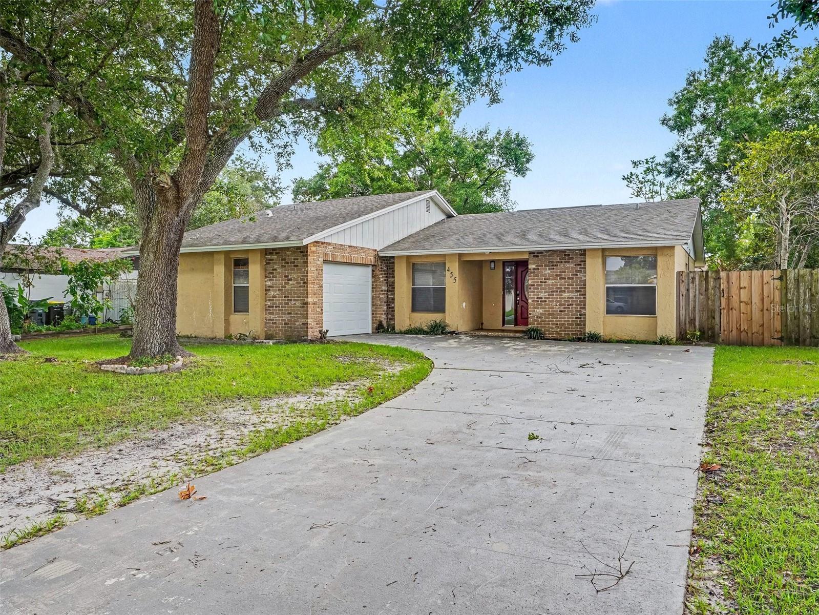 Welcome to this three-bedroom, two-bathroom home located in the Poinciana Subdivision.

This residence features a traditional floorplan, offering distinct and comfortable living areas that separate your main living spaces from the bedrooms. The kitchen is functionally designed, showcasing elegant granite countertops paired with sleek black appliances. For your convenience, the home includes a primary bedroom complete with an attached en-suite bathroom. Step outside to enjoy a private, fully fenced-in backyard that provides a wonderful space for outdoor relaxation and everyday living.

The property is conveniently located near shopping, hospitals, and major highways, offering easy access to local amenities and straightforward commuting routes.

Schedule your private showing today!