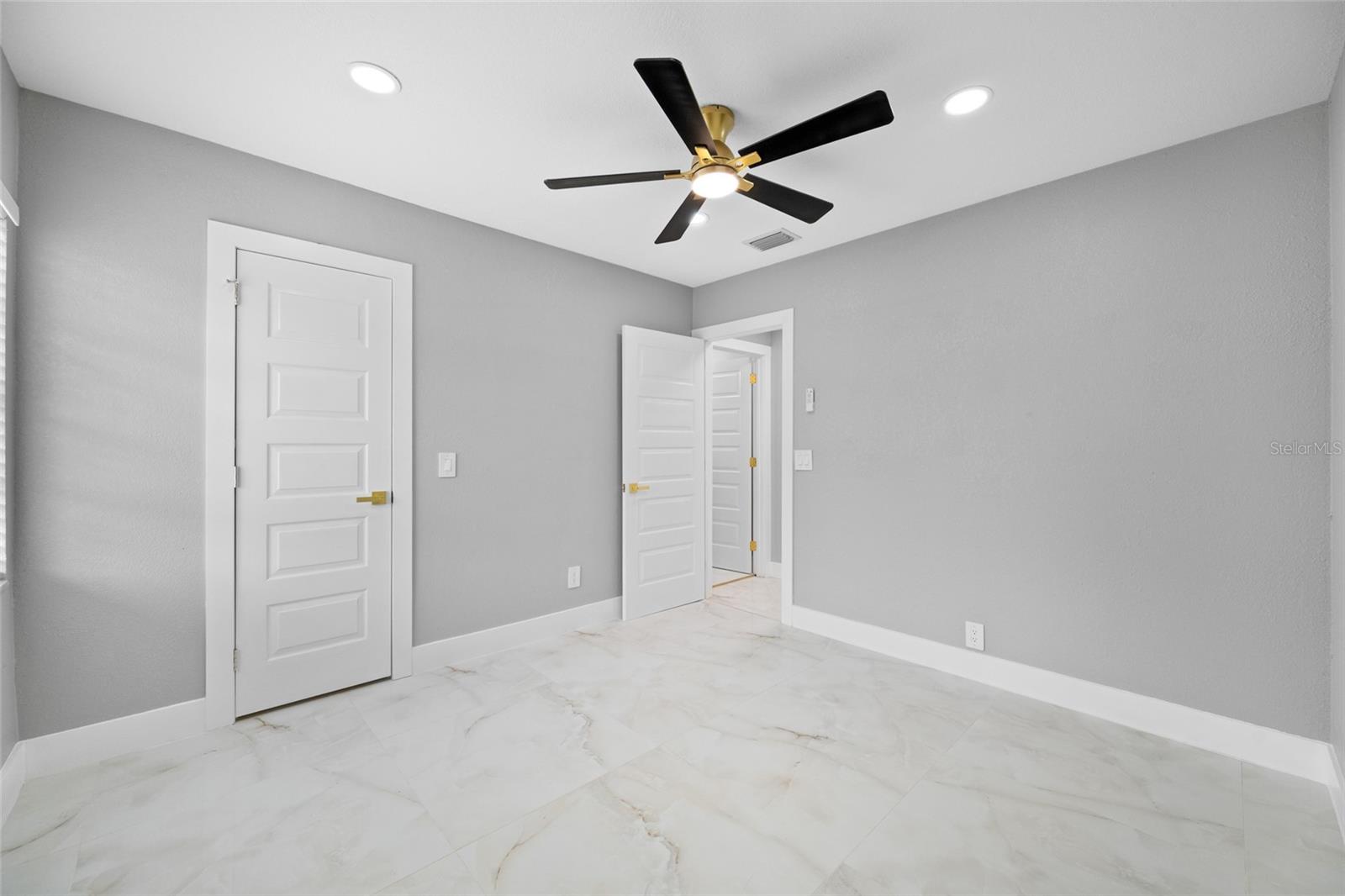 GROVE PARK ESTATES UNIT 7 - Residential