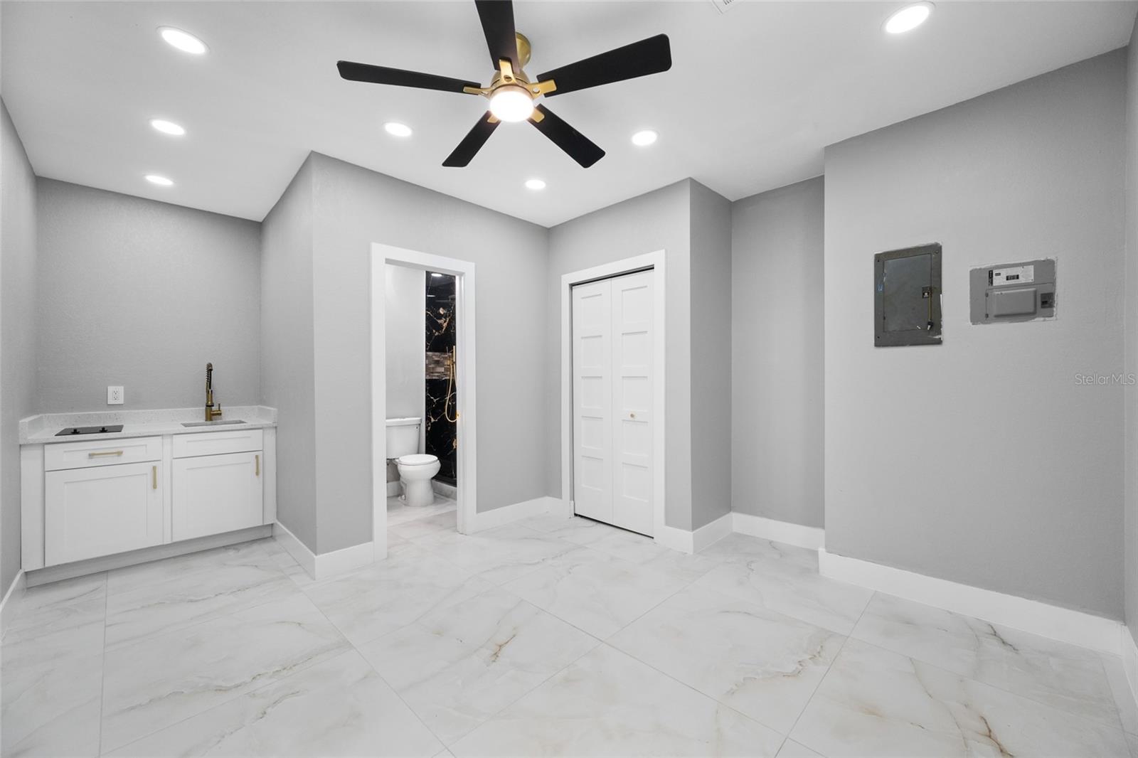GROVE PARK ESTATES UNIT 7 - Residential