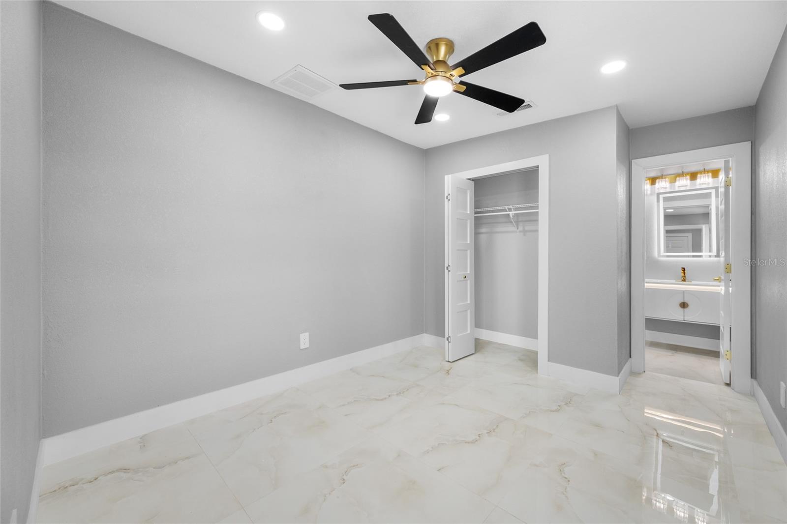 GROVE PARK ESTATES UNIT 7 - Residential