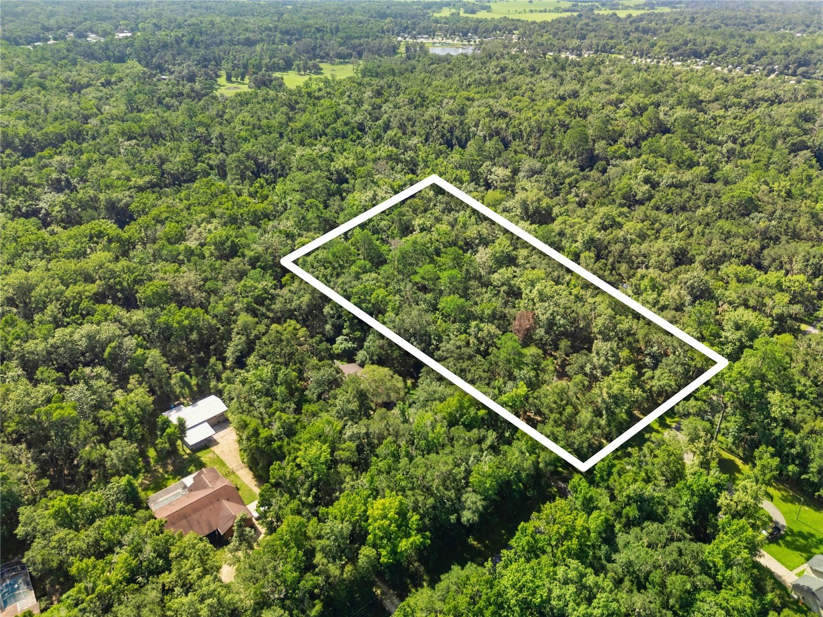 ROYAL OAKS ESTATE - Land