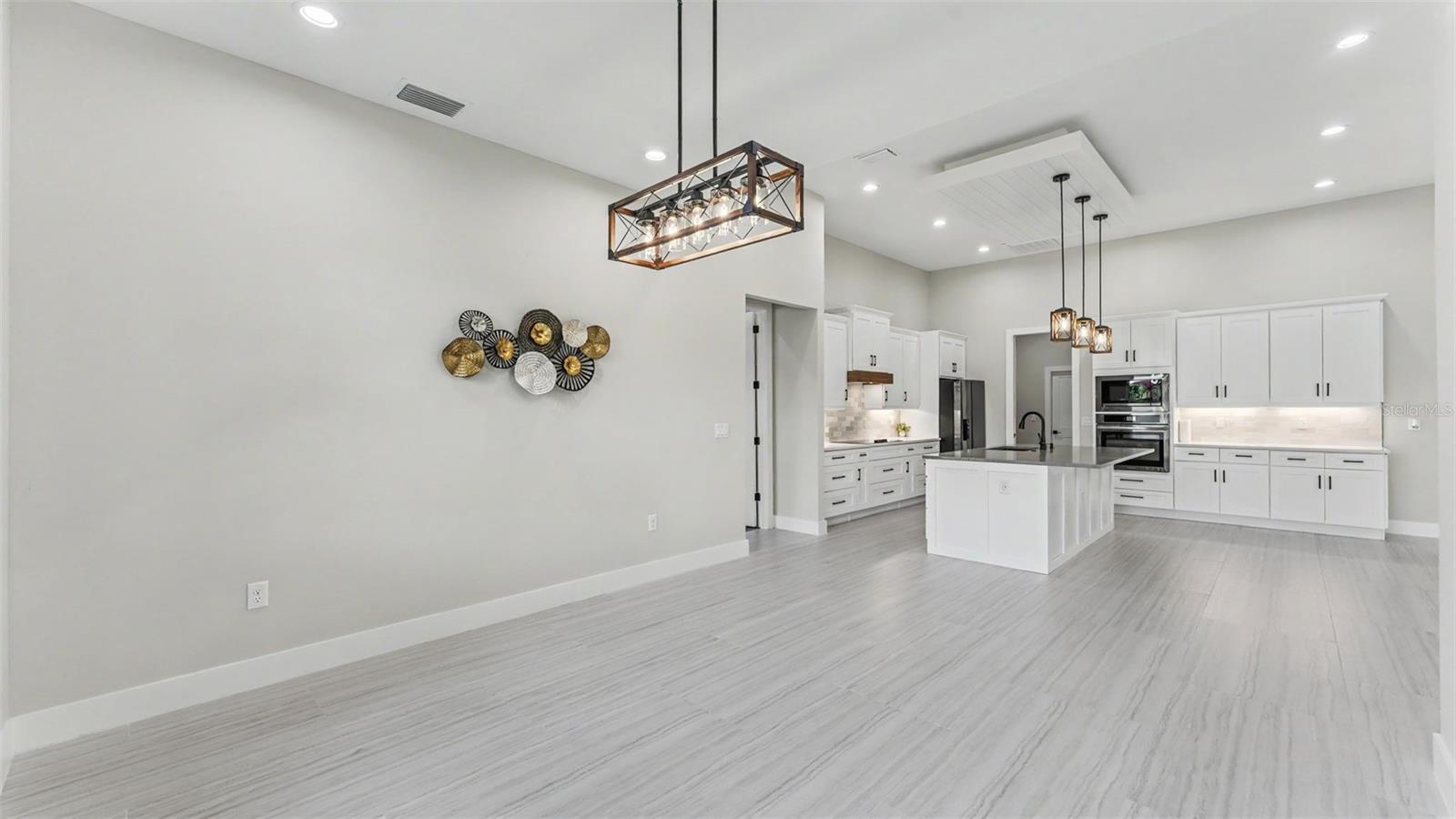 SUNRISE LANDING - Residential