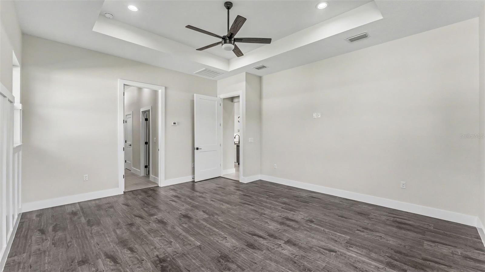 SUNRISE LANDING - Residential