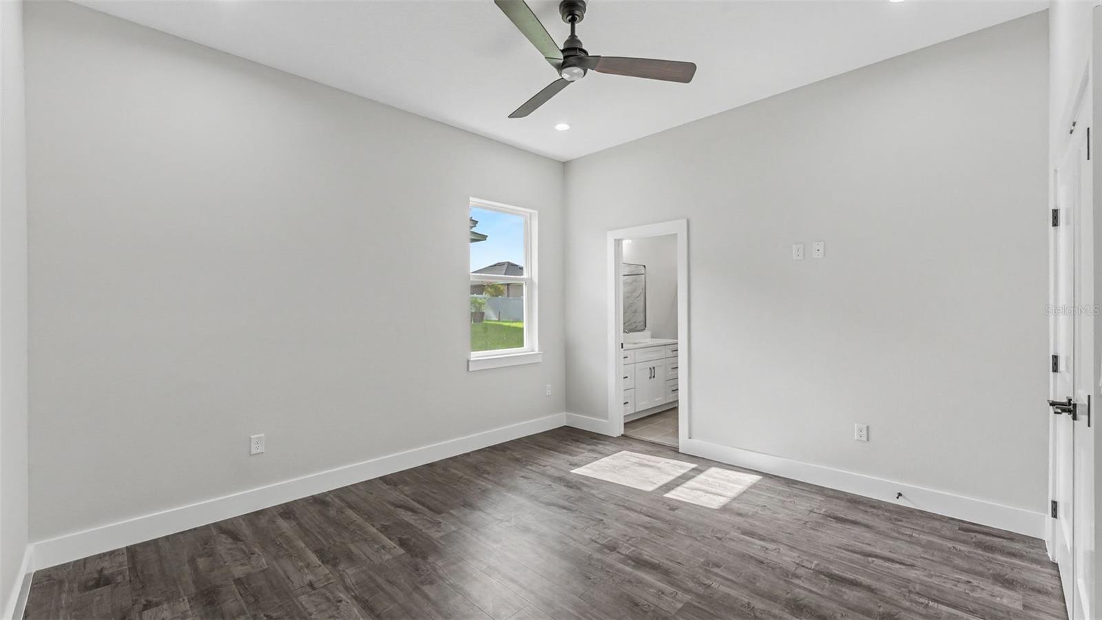 SUNRISE LANDING - Residential