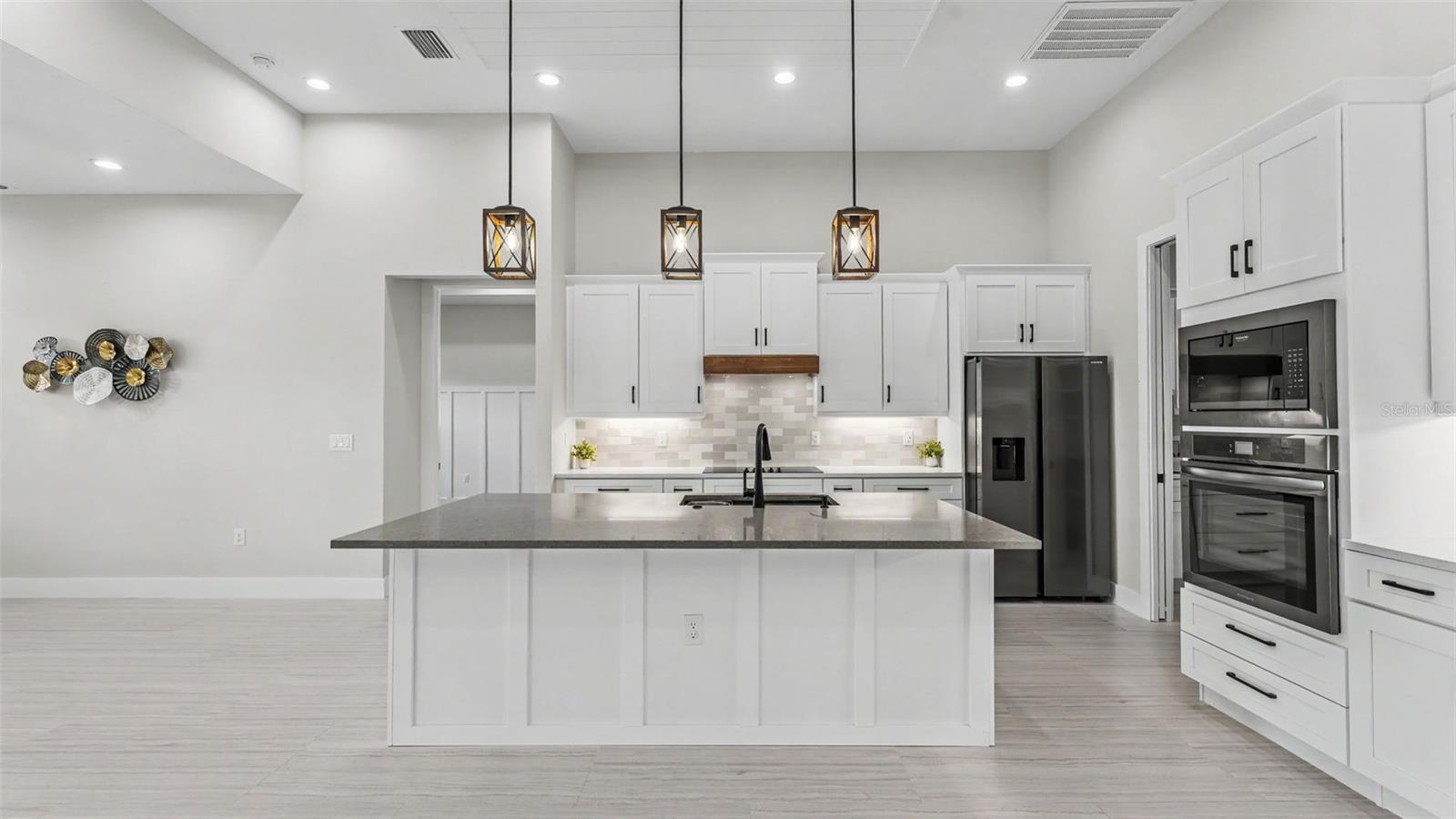 SUNRISE LANDING - Residential