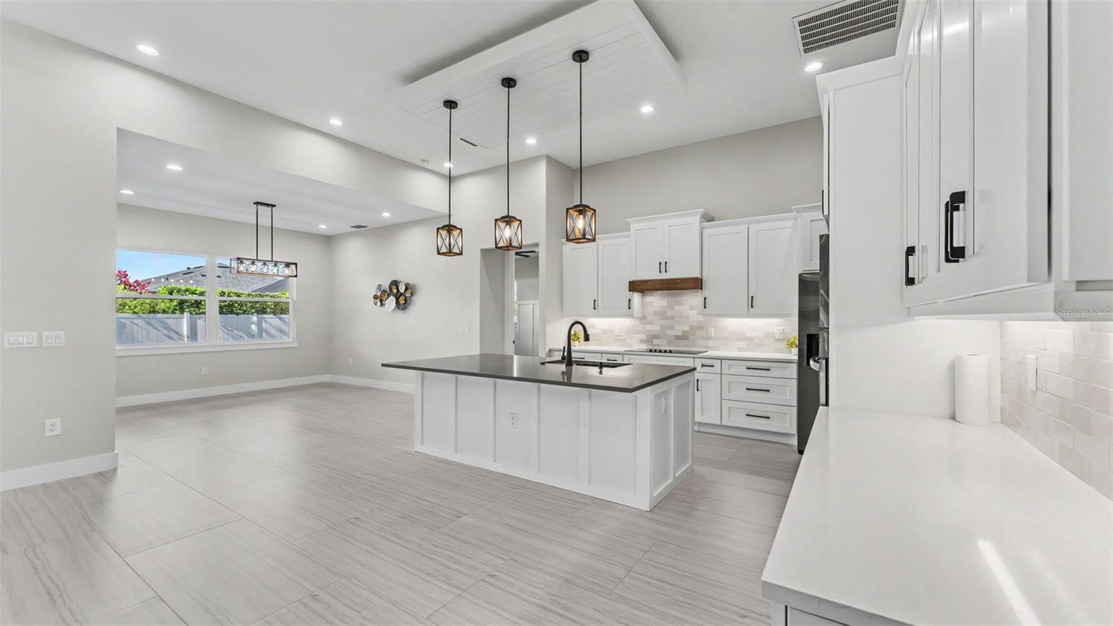 SUNRISE LANDING - Residential