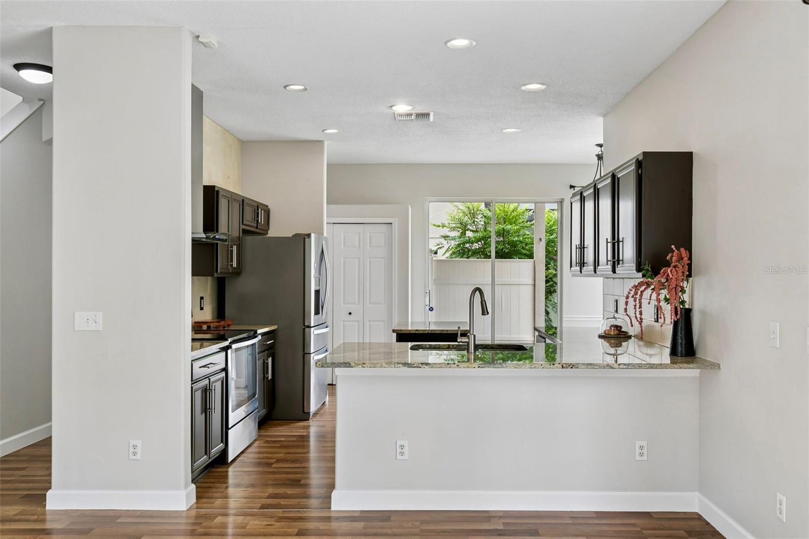 WATERFORD CHASE VILLAGE TR B & - Residential