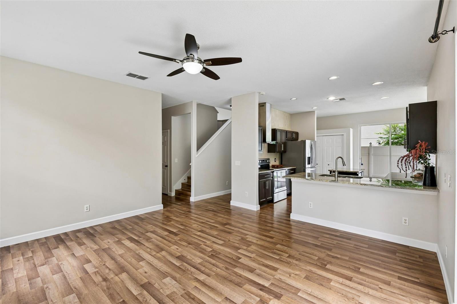 WATERFORD CHASE VILLAGE TR B & - Residential